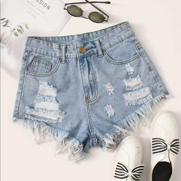 SHORTS BRAND NEW NO TAGS UNFORTUNATELY. - Picture 1 of 4